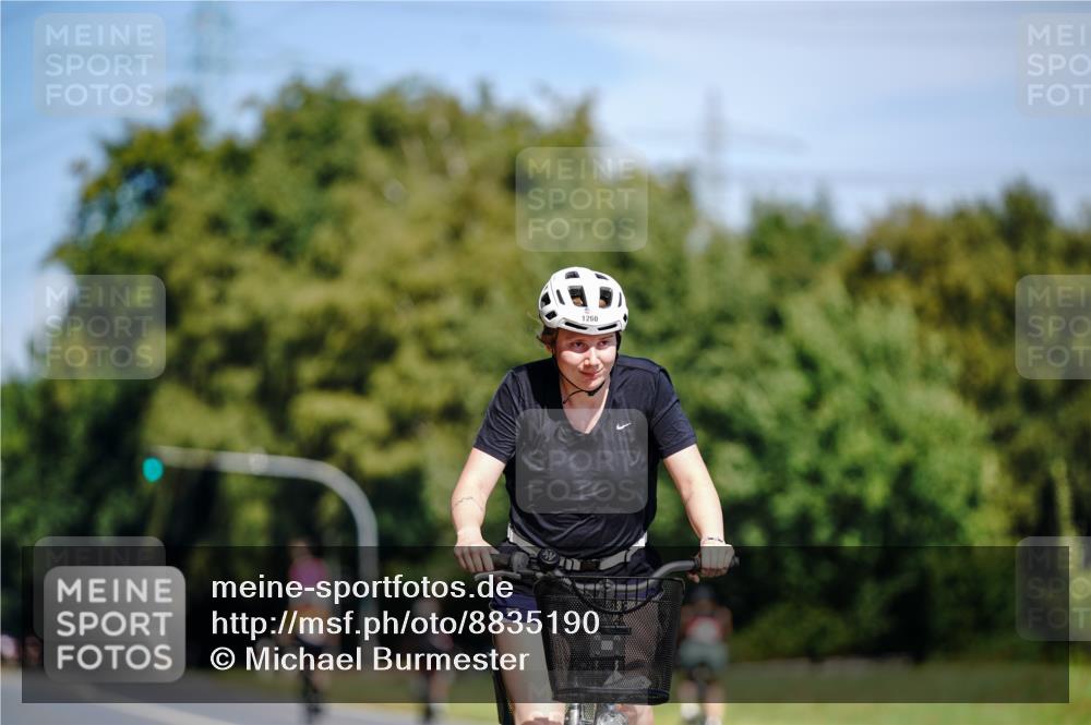 07.09.2025 - 19. Norderstedt Triathlon Michael Burmester http://msf.ph/oto/8835190 07.09.2025 12:29:28 Radfahren 1260 meine-sportfotos.de