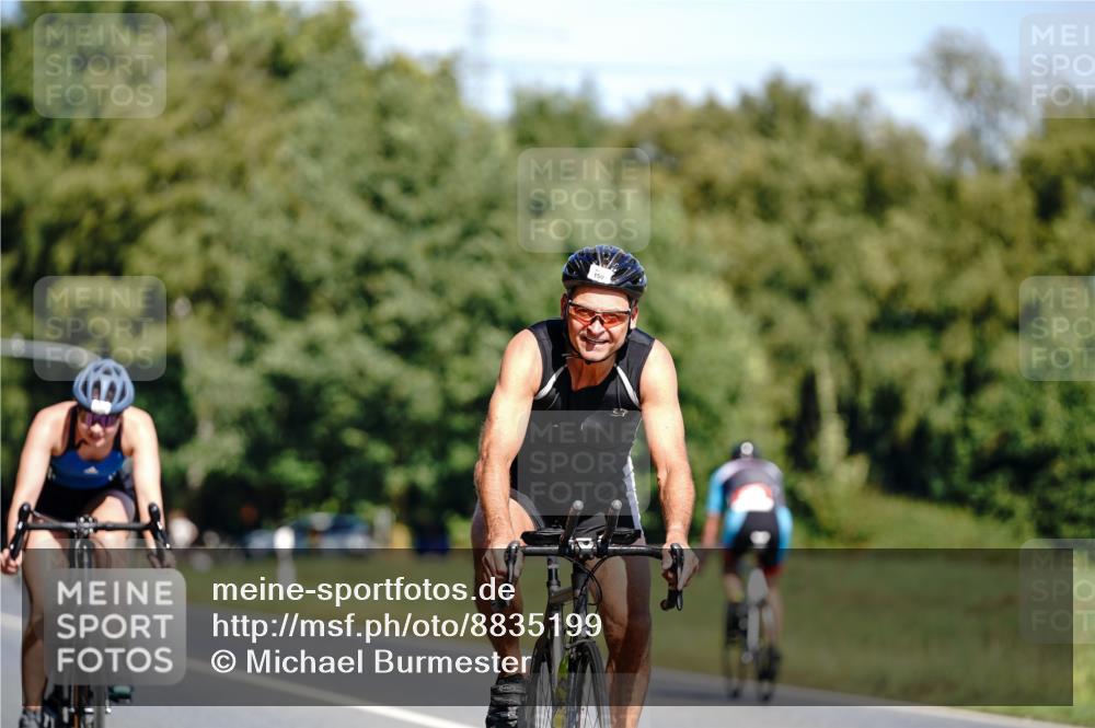 07.09.2025 - 19. Norderstedt Triathlon Michael Burmester http://msf.ph/oto/8835199 07.09.2025 12:29:40 Radfahren 159, 1385 meine-sportfotos.de