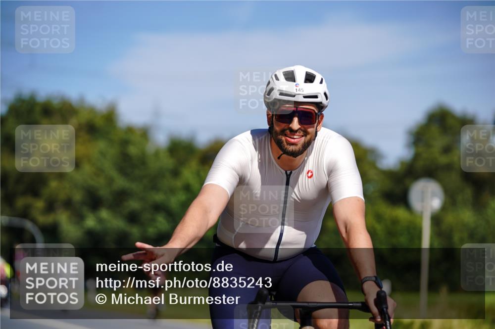 07.09.2025 - 19. Norderstedt Triathlon Michael Burmester http://msf.ph/oto/8835243 07.09.2025 12:30:00 Radfahren 145, 177, 251, 737, 811 meine-sportfotos.de