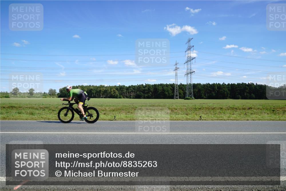 07.09.2025 - 19. Norderstedt Triathlon Michael Burmester http://msf.ph/oto/8835263 07.09.2025 14:05:22 Radfahren  meine-sportfotos.de