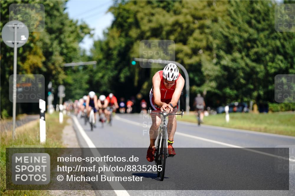 07.09.2025 - 19. Norderstedt Triathlon Michael Burmester http://msf.ph/oto/8835265 07.09.2025 12:30:13 Radfahren 816, 1328 meine-sportfotos.de