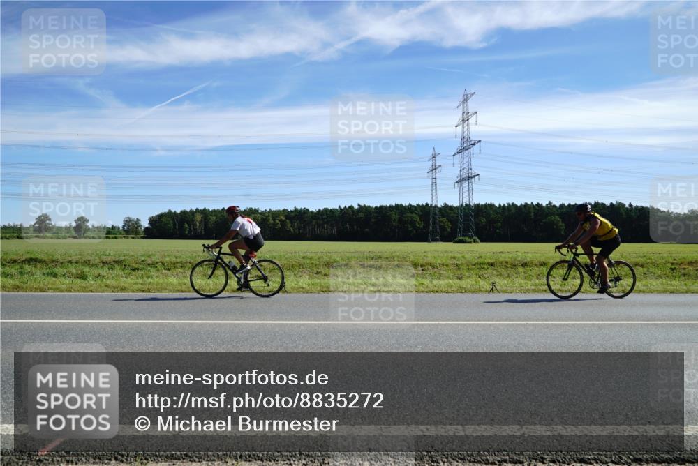07.09.2025 - 19. Norderstedt Triathlon Michael Burmester http://msf.ph/oto/8835272 07.09.2025 12:01:01 Radfahren 850, 1327 meine-sportfotos.de