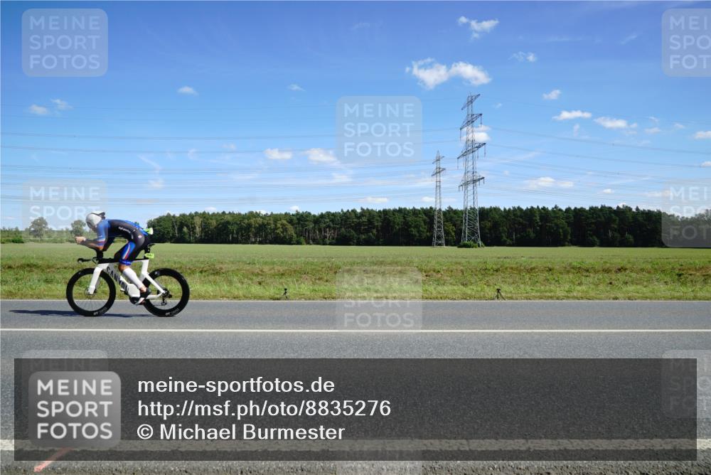 07.09.2025 - 19. Norderstedt Triathlon Michael Burmester http://msf.ph/oto/8835276 07.09.2025 14:05:26 Radfahren  meine-sportfotos.de