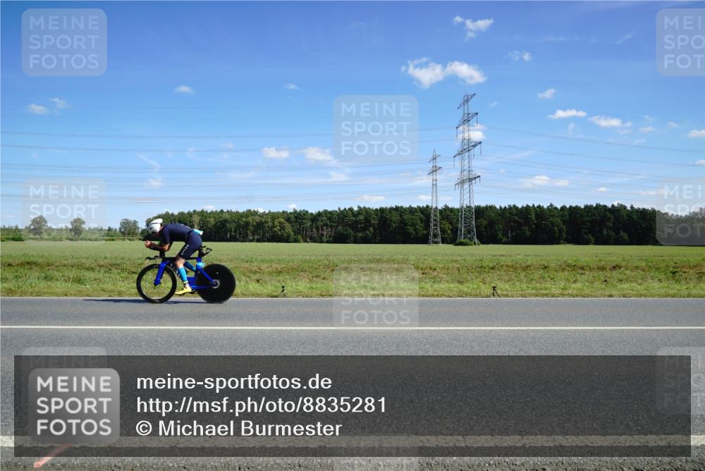 07.09.2025 - 19. Norderstedt Triathlon Michael Burmester http://msf.ph/oto/8835281 07.09.2025 14:05:27 Radfahren  meine-sportfotos.de
