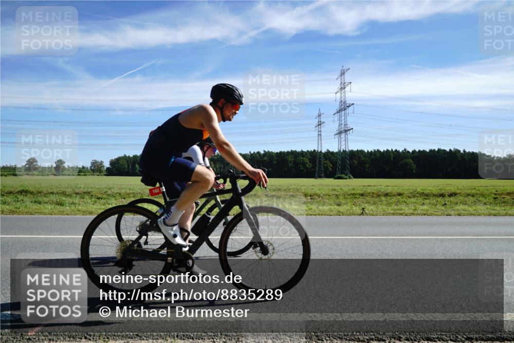 07.09.2025 - 19. Norderstedt Triathlon Michael Burmester http://msf.ph/oto/8835289 07.09.2025 12:01:05 Radfahren 162, 163, 756, 815, 850, 1372 meine-sportfotos.de