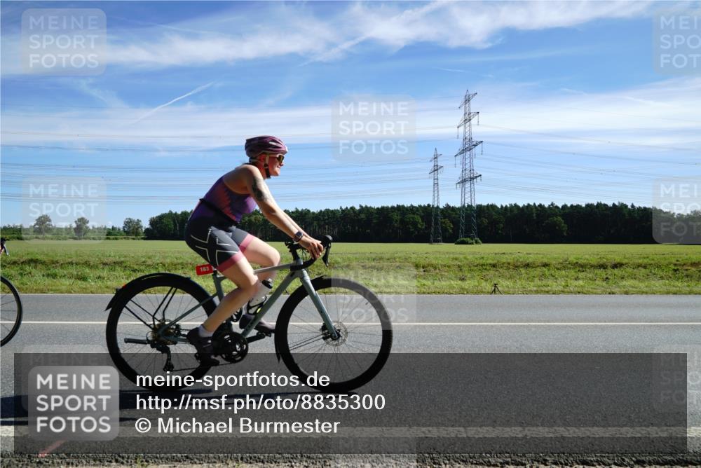 07.09.2025 - 19. Norderstedt Triathlon Michael Burmester http://msf.ph/oto/8835300 07.09.2025 12:01:07 Radfahren 162, 163, 280, 756, 815, 1372 meine-sportfotos.de