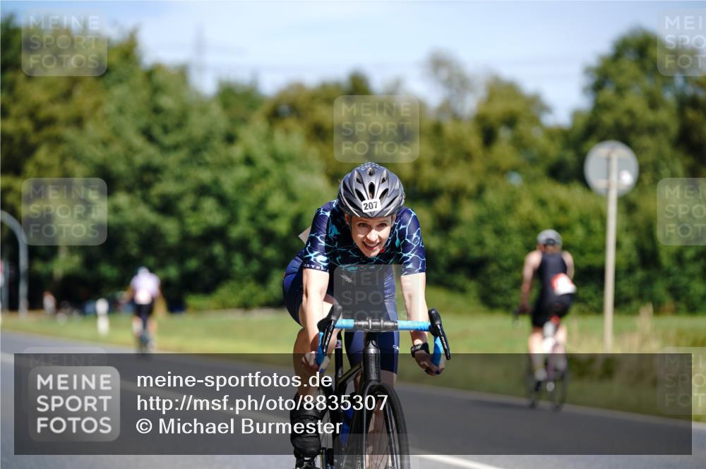 07.09.2025 - 19. Norderstedt Triathlon Michael Burmester http://msf.ph/oto/8835307 07.09.2025 12:30:31 Radfahren 207, 282, 1360 meine-sportfotos.de