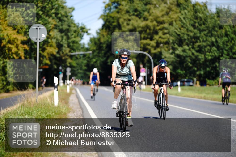 07.09.2025 - 19. Norderstedt Triathlon Michael Burmester http://msf.ph/oto/8835325 07.09.2025 12:30:38 Radfahren 248, 715, 1221, 1295 meine-sportfotos.de