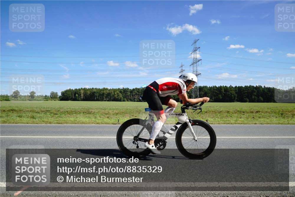 07.09.2025 - 19. Norderstedt Triathlon Michael Burmester http://msf.ph/oto/8835329 07.09.2025 14:05:45 Radfahren 364, 422, 1040 meine-sportfotos.de