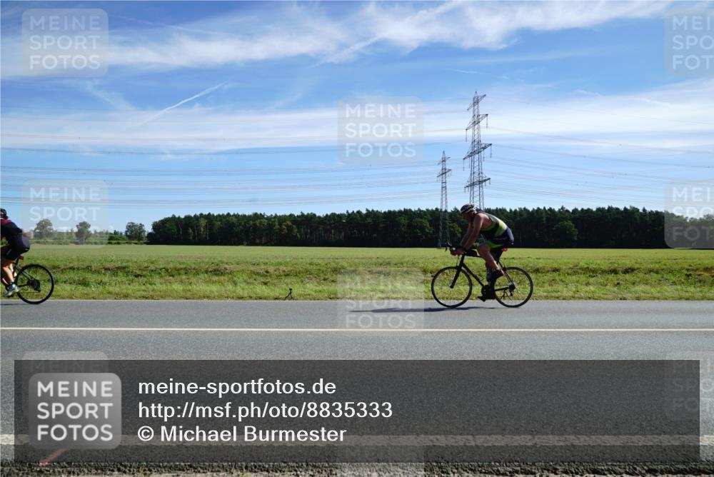 07.09.2025 - 19. Norderstedt Triathlon Michael Burmester http://msf.ph/oto/8835333 07.09.2025 12:01:18 Radfahren 1267, 1370 meine-sportfotos.de