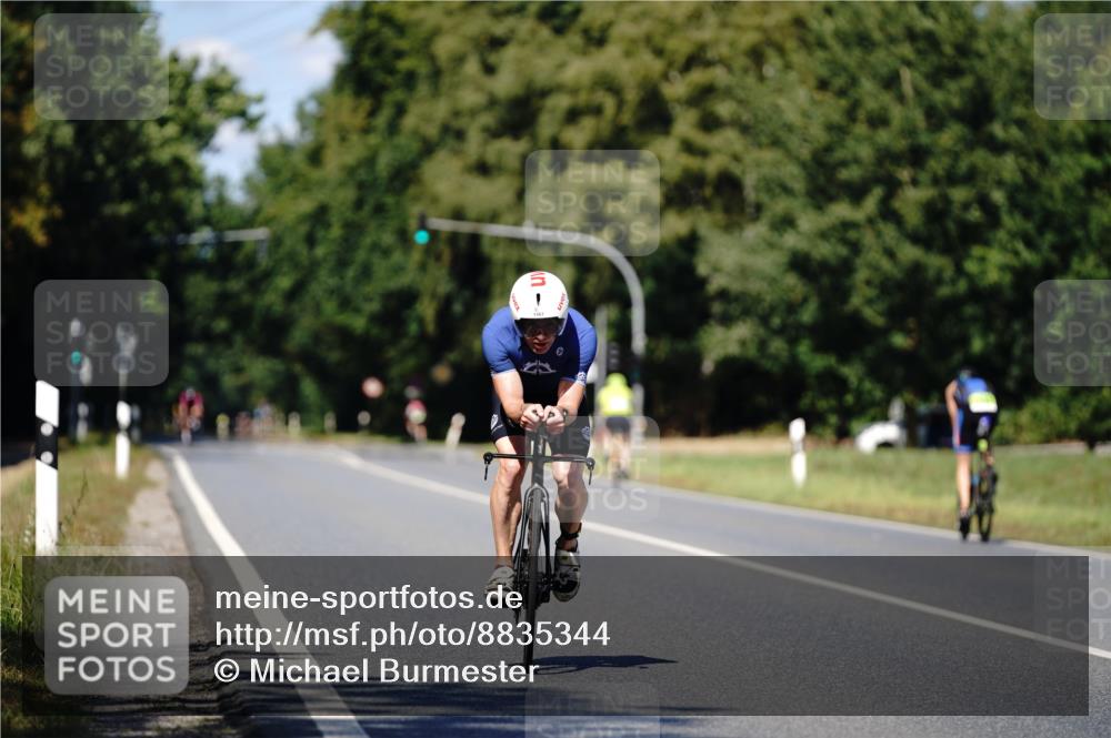 07.09.2025 - 19. Norderstedt Triathlon Michael Burmester http://msf.ph/oto/8835344 07.09.2025 13:49:58 Radfahren 908, 1467 meine-sportfotos.de