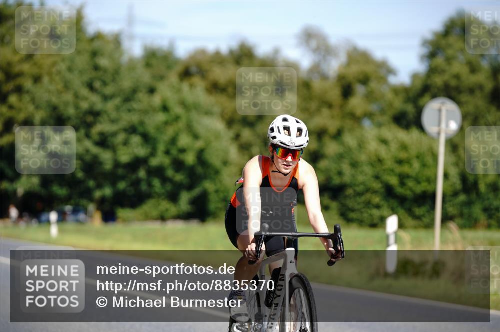 07.09.2025 - 19. Norderstedt Triathlon Michael Burmester http://msf.ph/oto/8835370 07.09.2025 12:31:12 Radfahren 183, 305, 1369, 1374 meine-sportfotos.de