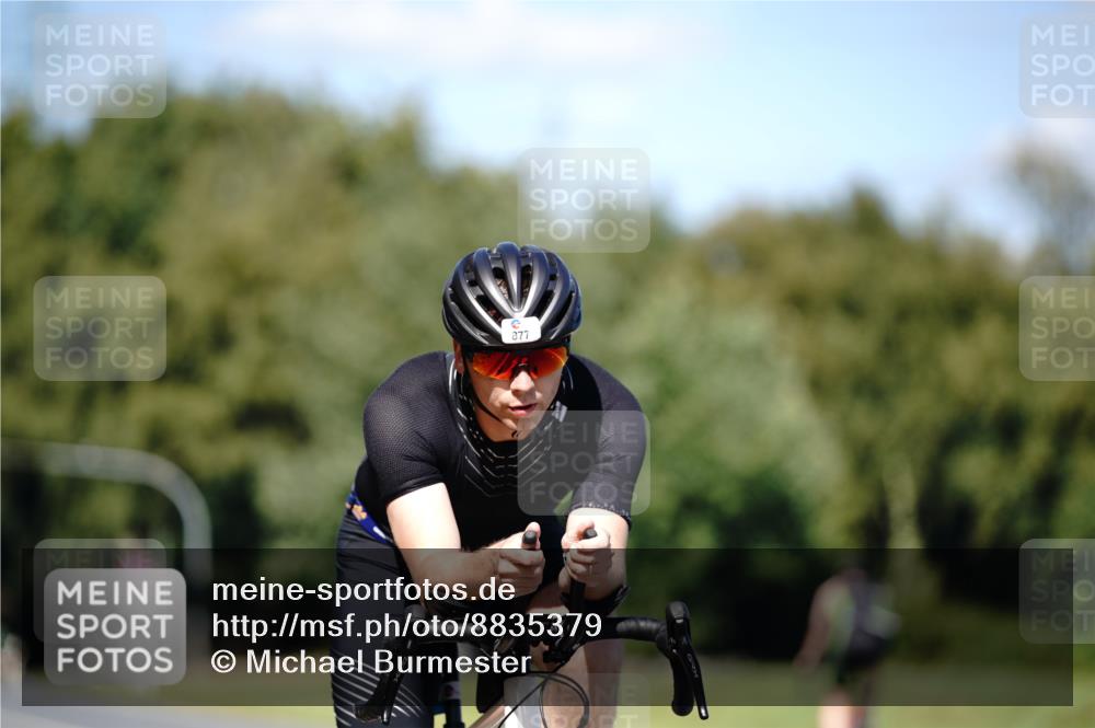 07.09.2025 - 19. Norderstedt Triathlon Michael Burmester http://msf.ph/oto/8835379 07.09.2025 13:50:31 Radfahren 877 meine-sportfotos.de