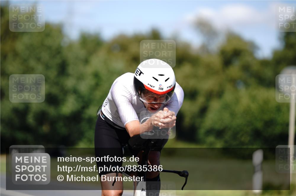 07.09.2025 - 19. Norderstedt Triathlon Michael Burmester http://msf.ph/oto/8835386 07.09.2025 13:50:36 Radfahren 388, 1032, 1471 meine-sportfotos.de