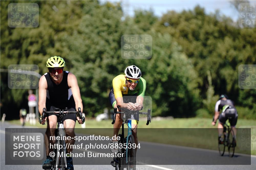 07.09.2025 - 19. Norderstedt Triathlon Michael Burmester http://msf.ph/oto/8835394 07.09.2025 13:50:38 Radfahren 388, 1032, 1471 meine-sportfotos.de