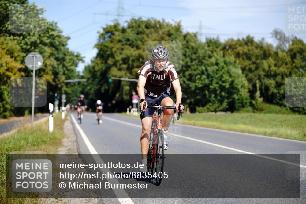 07.09.2025 - 19. Norderstedt Triathlon Michael Burmester http://msf.ph/oto/8835405 07.09.2025 12:31:26 Radfahren 227, 1238, 1311 meine-sportfotos.de