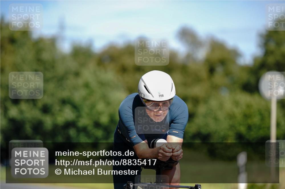 07.09.2025 - 19. Norderstedt Triathlon Michael Burmester http://msf.ph/oto/8835417 07.09.2025 12:31:31 Radfahren 788 meine-sportfotos.de