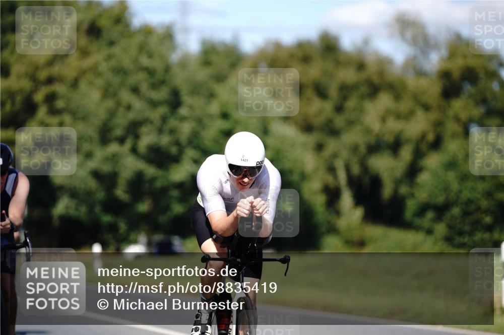 07.09.2025 - 19. Norderstedt Triathlon Michael Burmester http://msf.ph/oto/8835419 07.09.2025 13:51:22 Radfahren 876, 963, 1421 meine-sportfotos.de