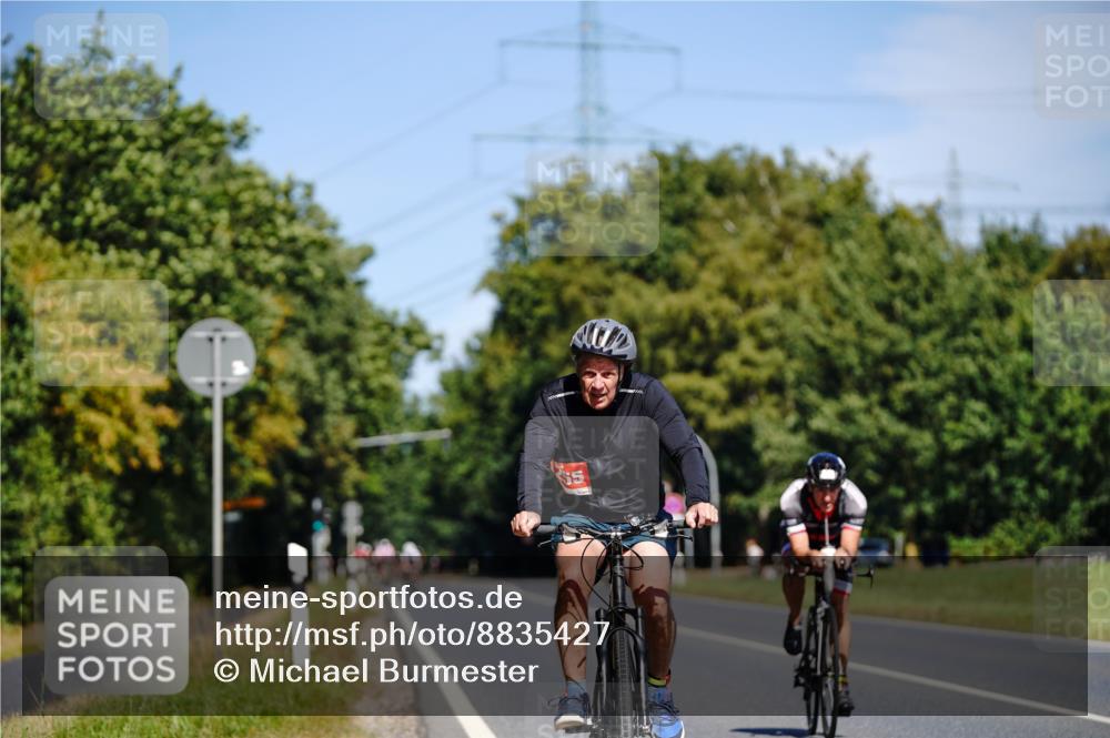 07.09.2025 - 19. Norderstedt Triathlon Michael Burmester http://msf.ph/oto/8835427 07.09.2025 12:31:34 Radfahren 713, 1255 meine-sportfotos.de