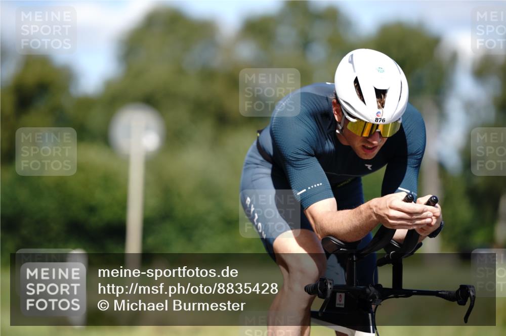 07.09.2025 - 19. Norderstedt Triathlon Michael Burmester http://msf.ph/oto/8835428 07.09.2025 13:51:24 Radfahren 876, 963, 1421 meine-sportfotos.de