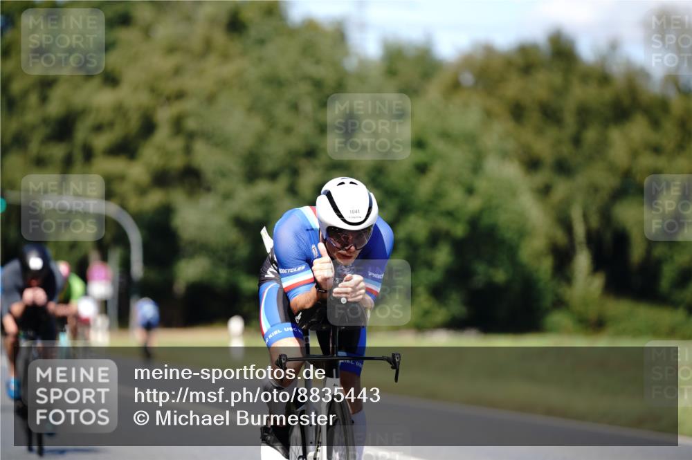 07.09.2025 - 19. Norderstedt Triathlon Michael Burmester http://msf.ph/oto/8835443 07.09.2025 13:51:42 Radfahren 394, 880, 1028, 1041 meine-sportfotos.de