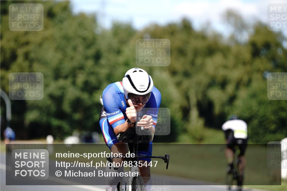 07.09.2025 - 19. Norderstedt Triathlon Michael Burmester http://msf.ph/oto/8835447 07.09.2025 13:51:42 Radfahren 394, 880, 1028, 1041 meine-sportfotos.de