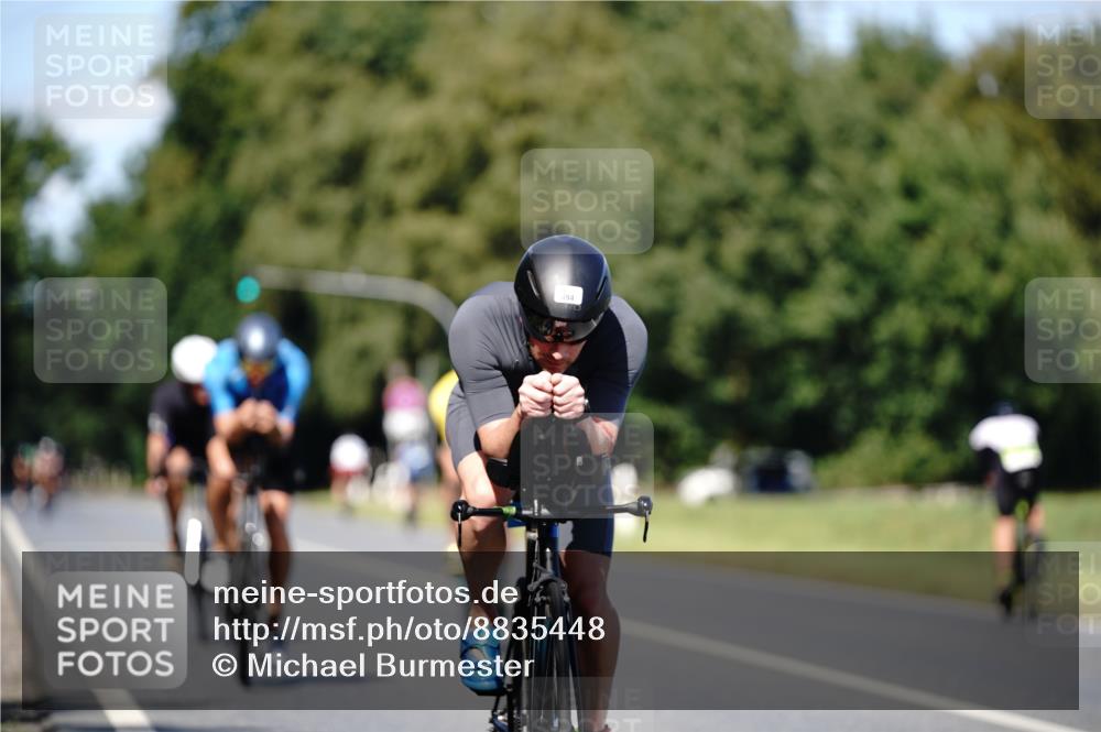 07.09.2025 - 19. Norderstedt Triathlon Michael Burmester http://msf.ph/oto/8835448 07.09.2025 13:51:44 Radfahren 394, 400, 880, 1028, 1041 meine-sportfotos.de