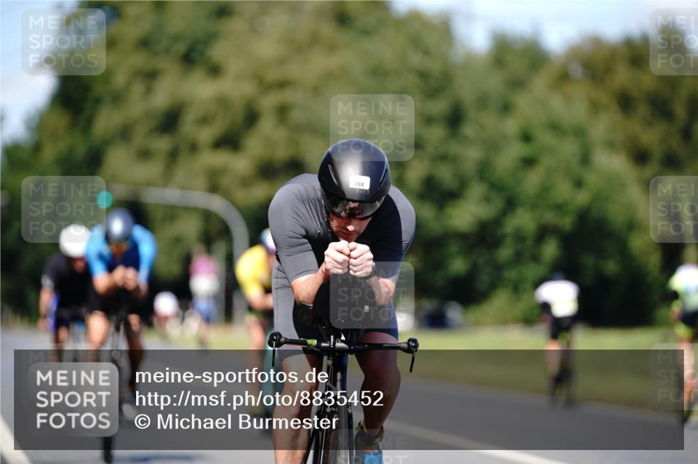 07.09.2025 - 19. Norderstedt Triathlon Michael Burmester http://msf.ph/oto/8835452 07.09.2025 13:51:44 Radfahren 394, 400, 880, 1028, 1041 meine-sportfotos.de