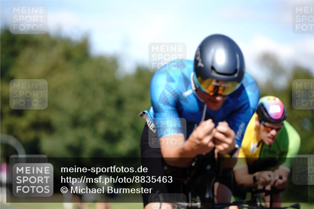 07.09.2025 - 19. Norderstedt Triathlon Michael Burmester http://msf.ph/oto/8835463 07.09.2025 13:51:45 Radfahren 394, 400, 880, 1028, 1041 meine-sportfotos.de