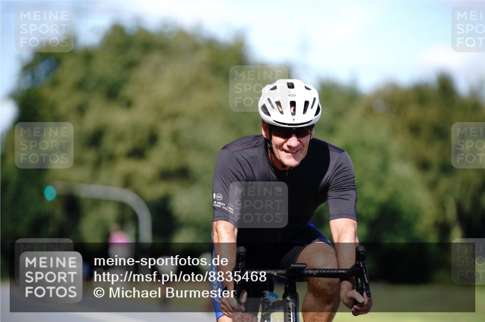 07.09.2025 - 19. Norderstedt Triathlon Michael Burmester http://msf.ph/oto/8835468 07.09.2025 13:51:47 Radfahren 394, 400, 880, 1028 meine-sportfotos.de