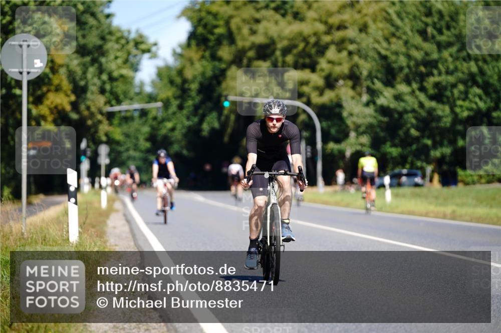 07.09.2025 - 19. Norderstedt Triathlon Michael Burmester http://msf.ph/oto/8835471 07.09.2025 12:32:03 Radfahren 260, 1321 meine-sportfotos.de