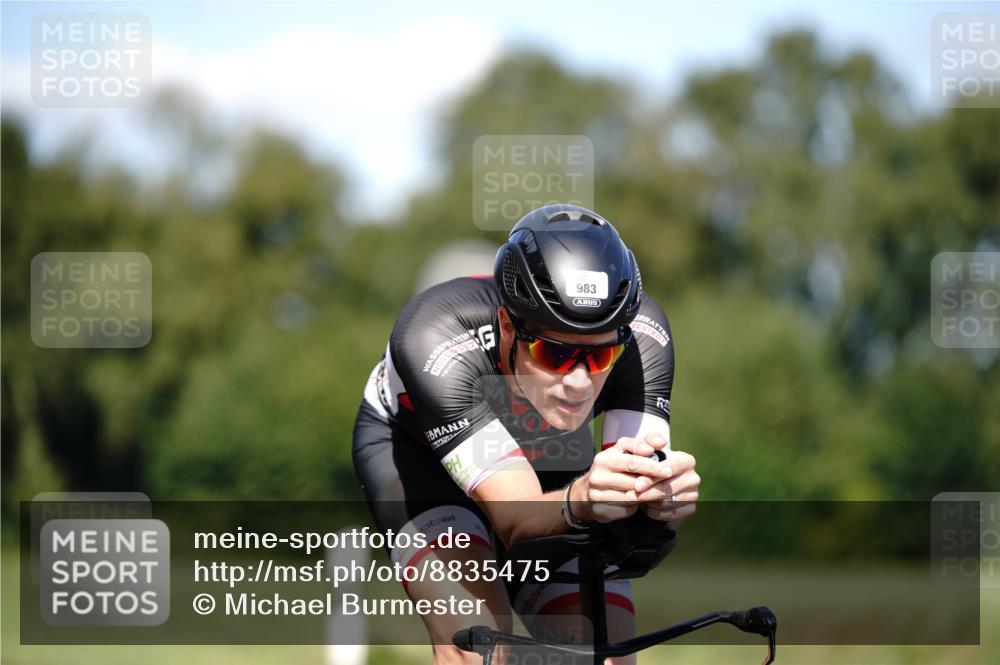 07.09.2025 - 19. Norderstedt Triathlon Michael Burmester http://msf.ph/oto/8835475 07.09.2025 13:51:53 Radfahren 983 meine-sportfotos.de