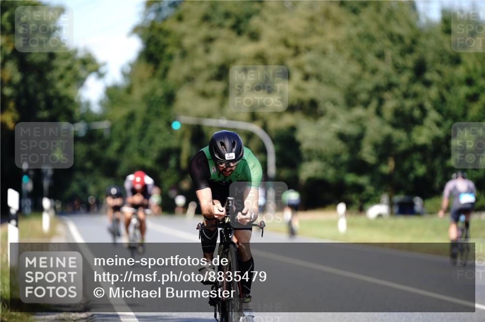 07.09.2025 - 19. Norderstedt Triathlon Michael Burmester http://msf.ph/oto/8835479 07.09.2025 13:51:56 Radfahren 911, 983, 1037 meine-sportfotos.de