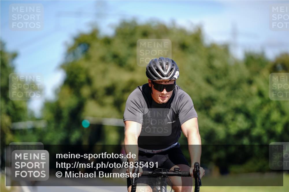 07.09.2025 - 19. Norderstedt Triathlon Michael Burmester http://msf.ph/oto/8835491 07.09.2025 12:32:17 Radfahren 277 meine-sportfotos.de