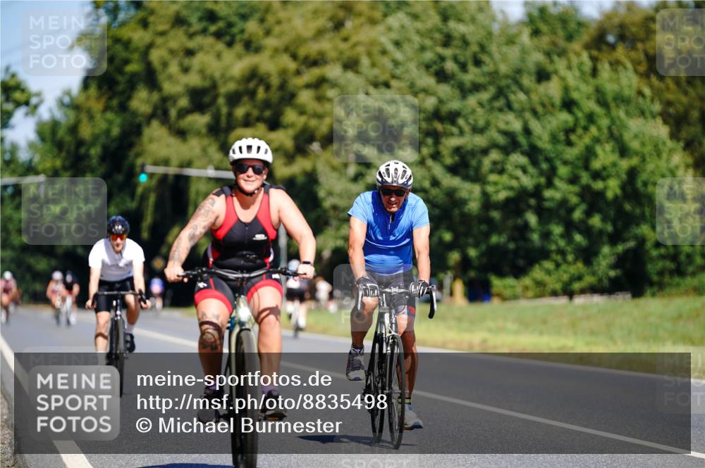 07.09.2025 - 19. Norderstedt Triathlon Michael Burmester http://msf.ph/oto/8835498 07.09.2025 12:32:27 Radfahren 304, 1477 meine-sportfotos.de