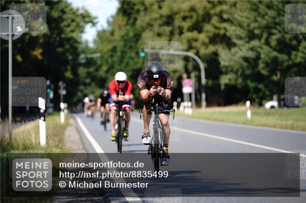 07.09.2025 - 19. Norderstedt Triathlon Michael Burmester http://msf.ph/oto/8835499 07.09.2025 13:52:26 Radfahren 361, 366, 962 meine-sportfotos.de