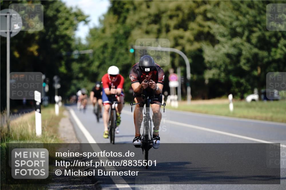 07.09.2025 - 19. Norderstedt Triathlon Michael Burmester http://msf.ph/oto/8835501 07.09.2025 13:52:26 Radfahren 361, 366, 962 meine-sportfotos.de