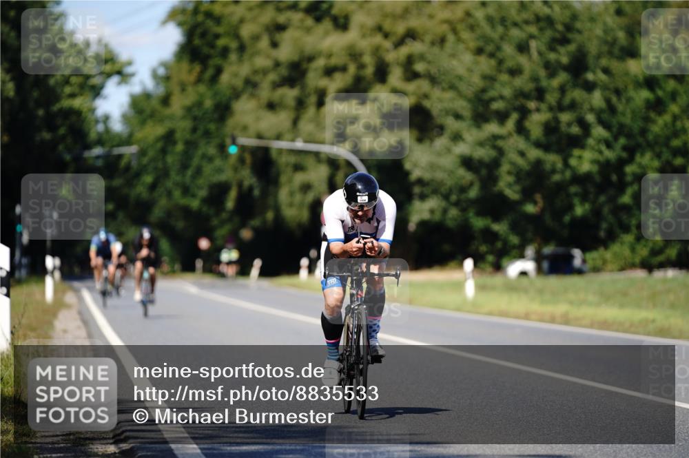 07.09.2025 - 19. Norderstedt Triathlon Michael Burmester http://msf.ph/oto/8835533 07.09.2025 13:53:00 Radfahren 1456 meine-sportfotos.de