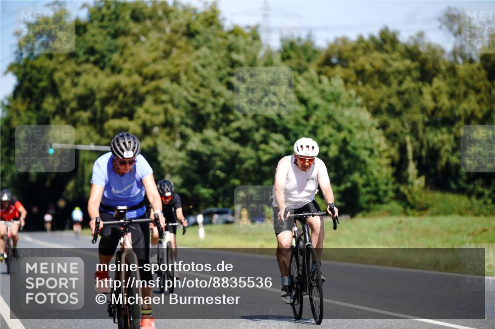 07.09.2025 - 19. Norderstedt Triathlon Michael Burmester http://msf.ph/oto/8835536 07.09.2025 12:33:04 Radfahren 718, 739, 853, 1276 meine-sportfotos.de