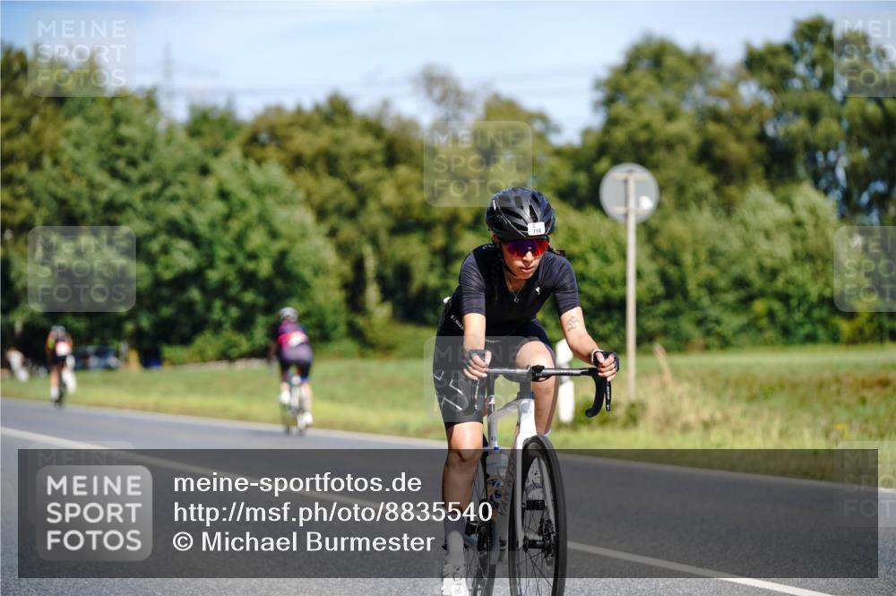 07.09.2025 - 19. Norderstedt Triathlon Michael Burmester http://msf.ph/oto/8835540 07.09.2025 12:33:07 Radfahren 182, 718, 853, 1276, 1342 meine-sportfotos.de
