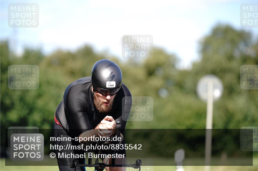 07.09.2025 - 19. Norderstedt Triathlon Michael Burmester http://msf.ph/oto/8835542 07.09.2025 13:53:06 Radfahren 382, 1459 meine-sportfotos.de