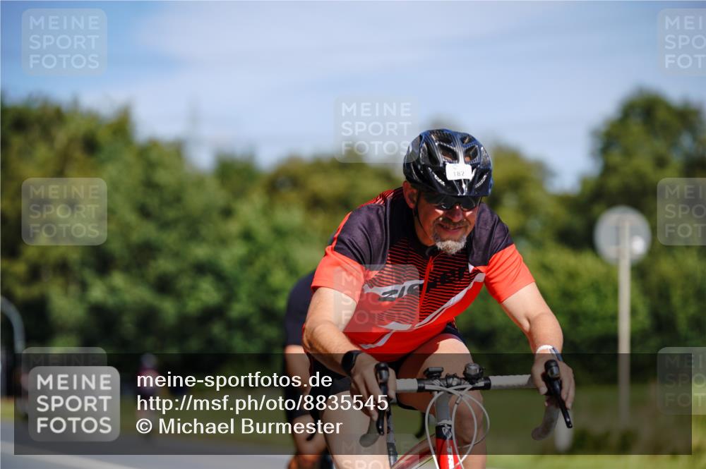 07.09.2025 - 19. Norderstedt Triathlon Michael Burmester http://msf.ph/oto/8835545 07.09.2025 12:33:09 Radfahren 182, 718, 853, 1276, 1342 meine-sportfotos.de
