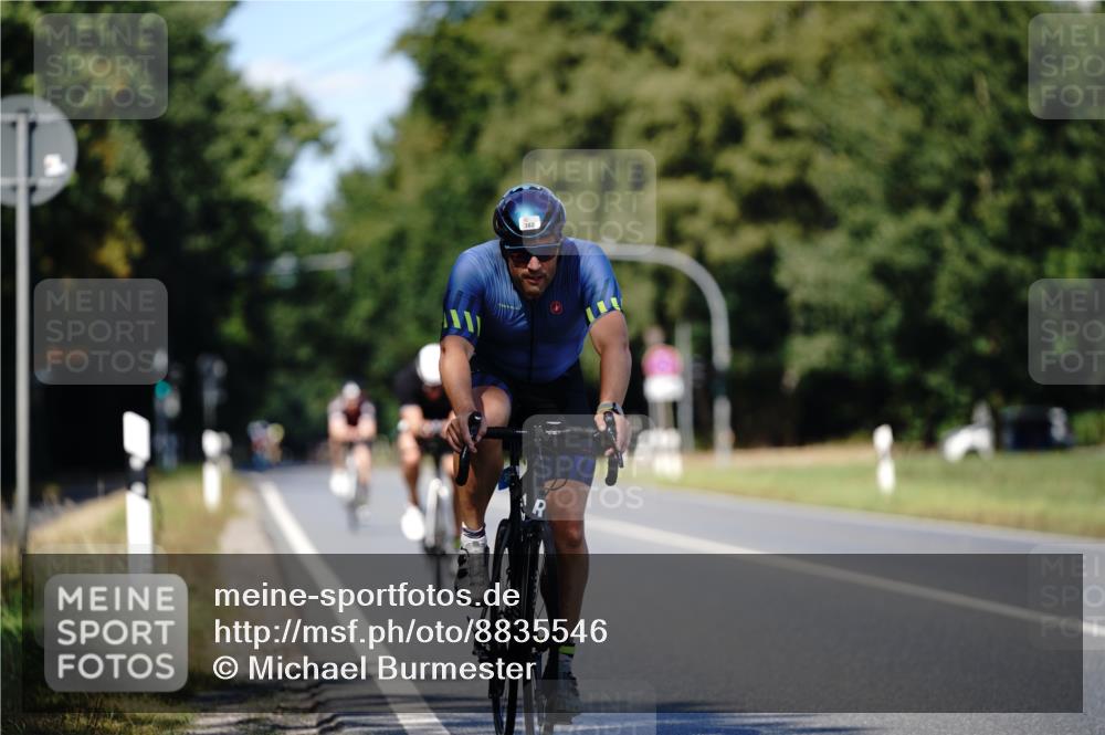 07.09.2025 - 19. Norderstedt Triathlon Michael Burmester http://msf.ph/oto/8835546 07.09.2025 13:53:07 Radfahren 382, 1026, 1459 meine-sportfotos.de