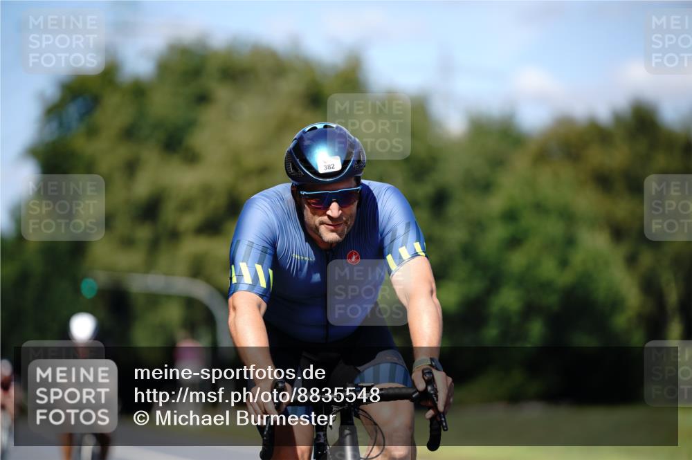 07.09.2025 - 19. Norderstedt Triathlon Michael Burmester http://msf.ph/oto/8835548 07.09.2025 13:53:08 Radfahren 382, 1026, 1459 meine-sportfotos.de