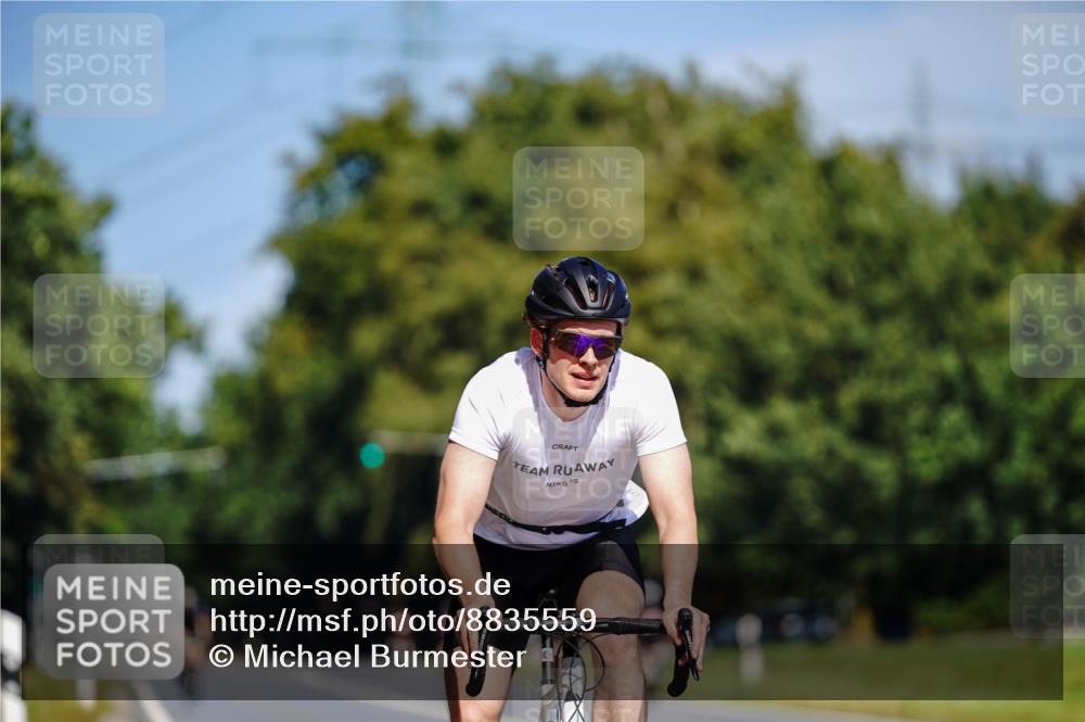 07.09.2025 - 19. Norderstedt Triathlon Michael Burmester http://msf.ph/oto/8835559 07.09.2025 12:33:19 Radfahren 139 meine-sportfotos.de