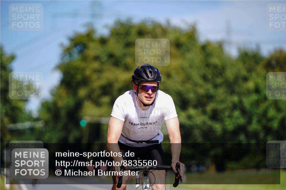 07.09.2025 - 19. Norderstedt Triathlon Michael Burmester http://msf.ph/oto/8835560 07.09.2025 12:33:19 Radfahren 139 meine-sportfotos.de
