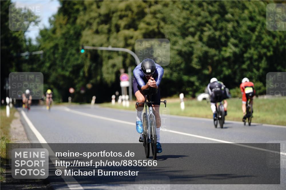 07.09.2025 - 19. Norderstedt Triathlon Michael Burmester http://msf.ph/oto/8835566 07.09.2025 13:53:22 Radfahren 980 meine-sportfotos.de