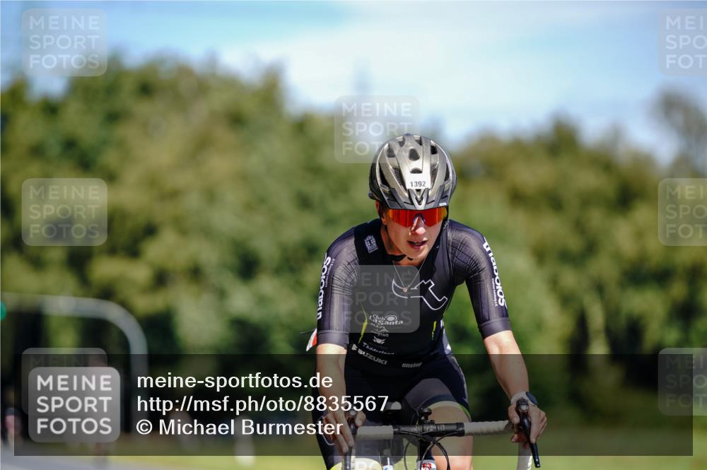 07.09.2025 - 19. Norderstedt Triathlon Michael Burmester http://msf.ph/oto/8835567 07.09.2025 12:33:29 Radfahren 1392 meine-sportfotos.de