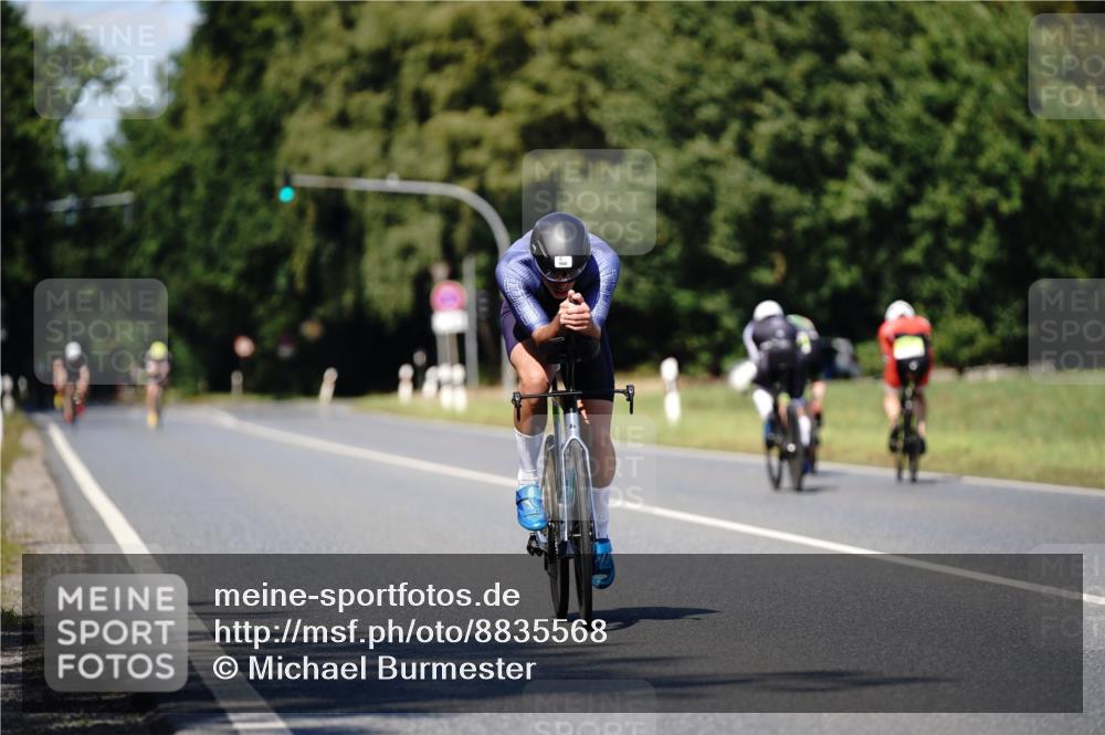 07.09.2025 - 19. Norderstedt Triathlon Michael Burmester http://msf.ph/oto/8835568 07.09.2025 13:53:22 Radfahren 980 meine-sportfotos.de