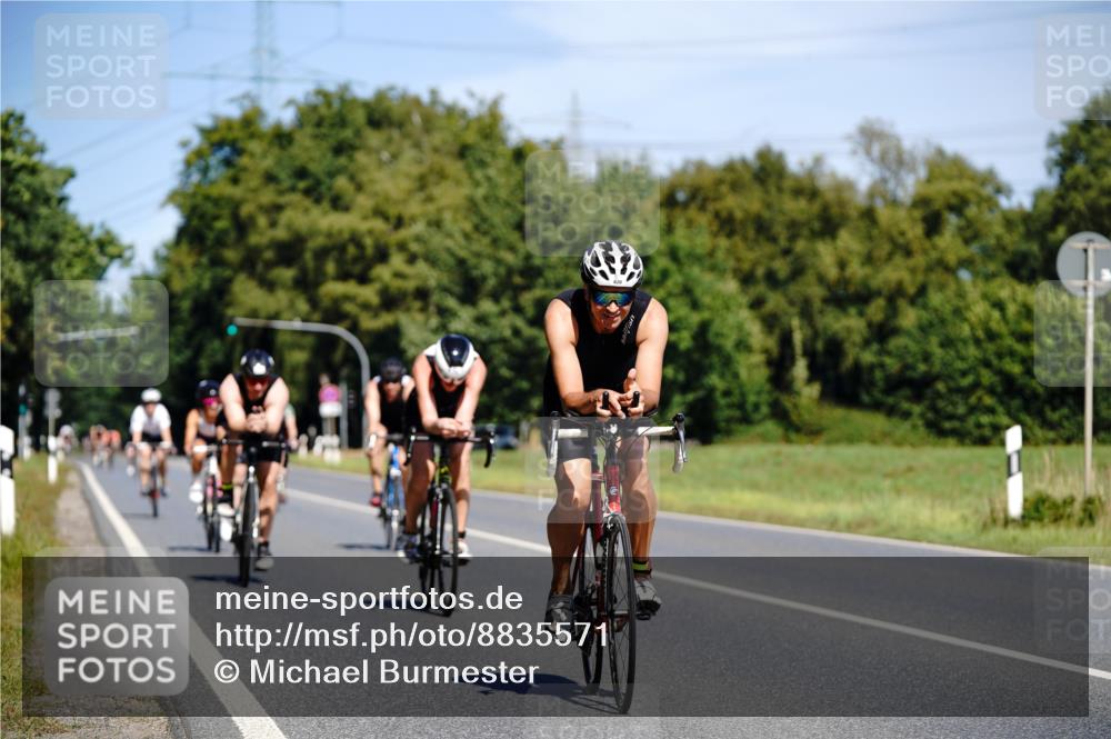 07.09.2025 - 19. Norderstedt Triathlon Michael Burmester http://msf.ph/oto/8835571 07.09.2025 12:33:47 Radfahren 236, 308, 767, 783, 820 meine-sportfotos.de